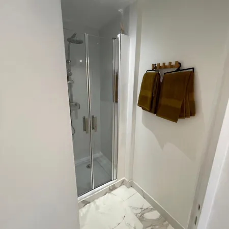 Au Rez De Chaussee Pres De Gare De Lyon Apartamento